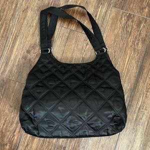 EUC Eddie Bauer quilted shoulder bag. Black. Lots of room!